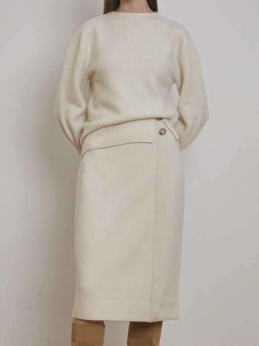 CASHMERE BUTTON DETAILED KNIT SKIRT [BLACK] [IVORY]
