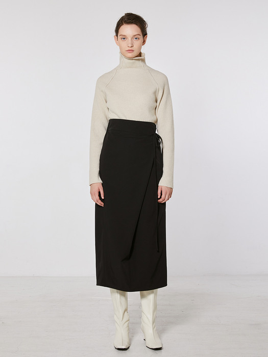 TOF FOLDED WRAP SKIRT BLACK