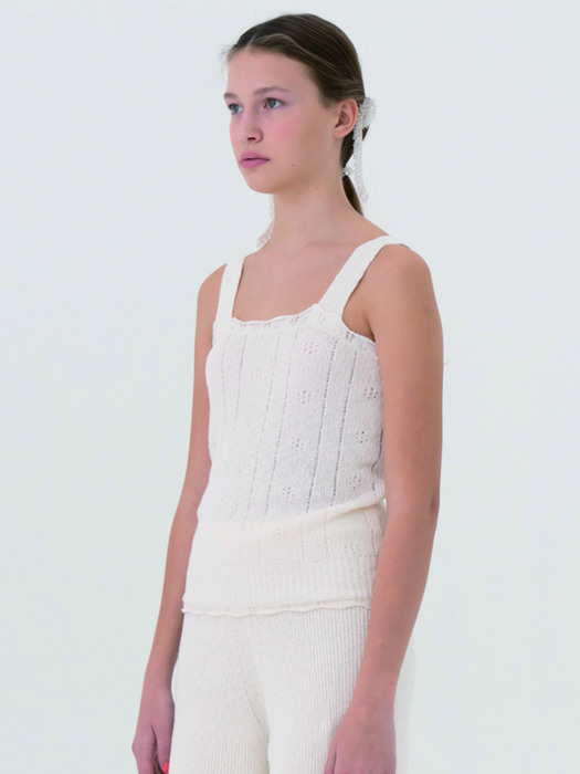 Via Phoebe knit sleeveless (White)