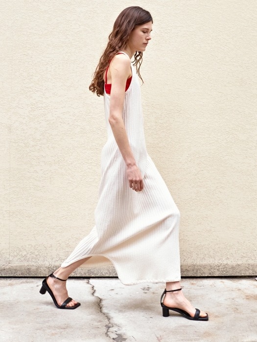 [당일 출고] 50mm 탱고 쿠션 스티치 샌들 (4 Colors)