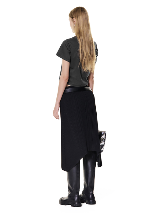Arched Pleats Skirt (Black)