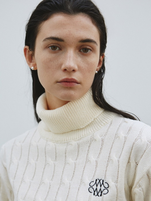 NICOLE TURTLENECK TWIST KNIT_CREAM