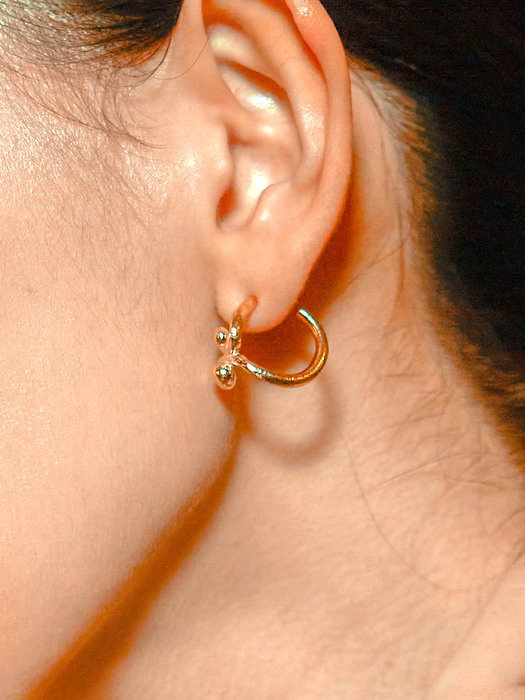 Cobra earrings / Gold