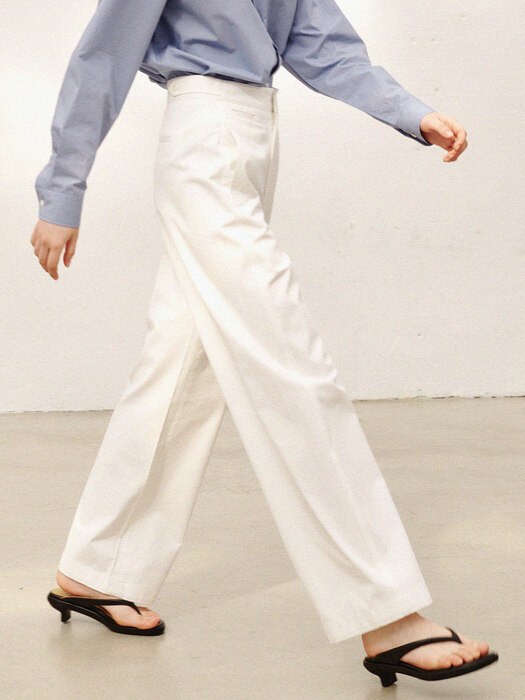 Maya  Chino-Pants(White)
