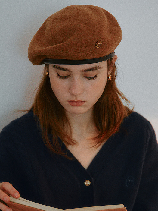 LEATHER LINE WOOL BERET BEIGE