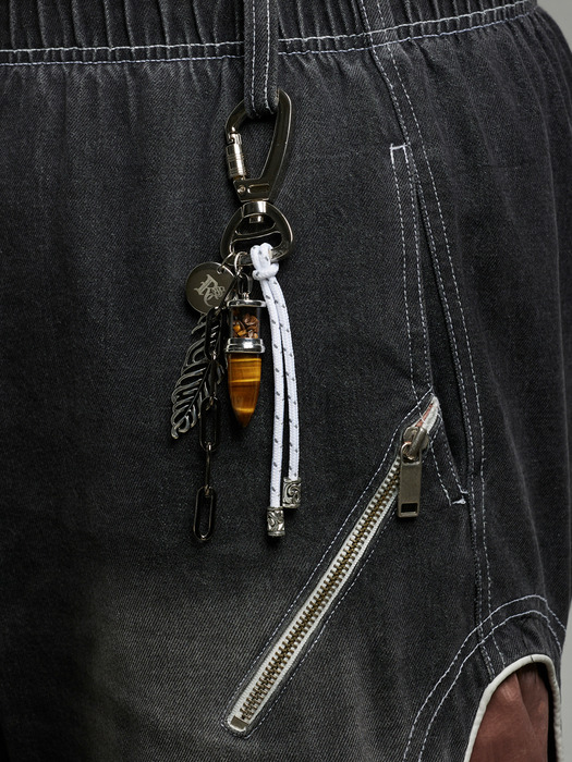 FEATHER KEY CHAIN