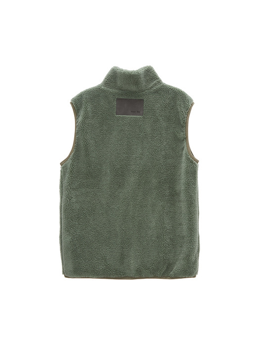 ROUND POCKET FLEECE VEST IN MINT