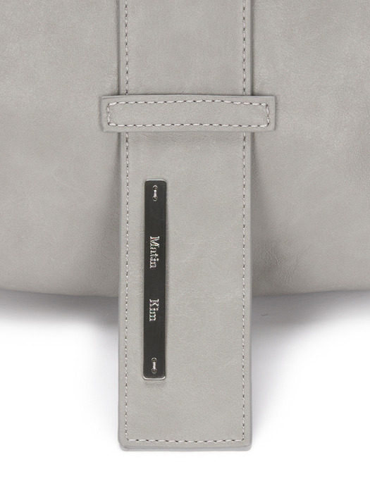 VERROU SQUARE SHOULDER BAG IN GREY