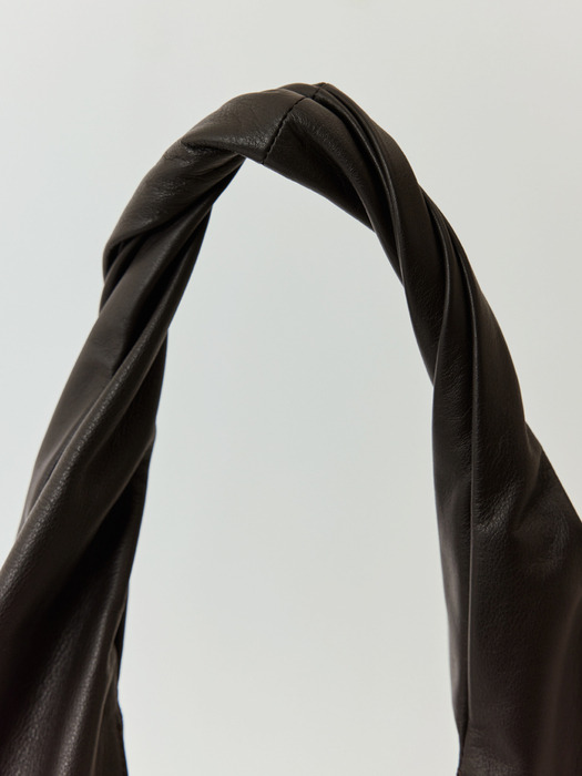 wave shoulder bag (deep brown)