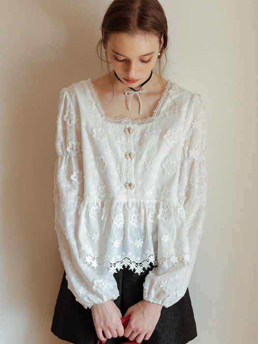 Cest_Lace embroidered blouse