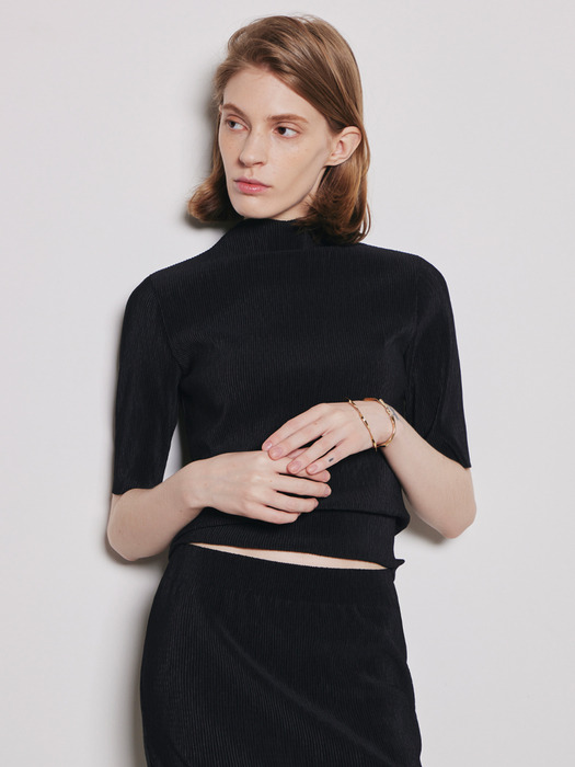 Pleats Short Sleeve Top_Black