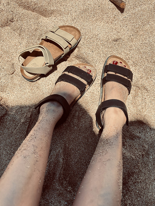 Sand velcro sandals
