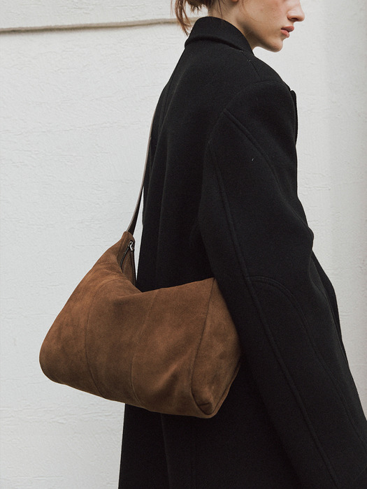 MELTING HOBO BAG SUEDE_dark brown