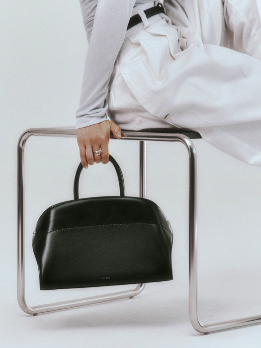 NADEL BAG (SOFT BLACK)