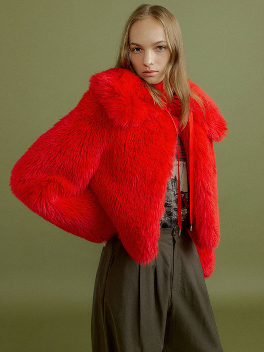 SUNNY cropped bulky fur jacket [red]