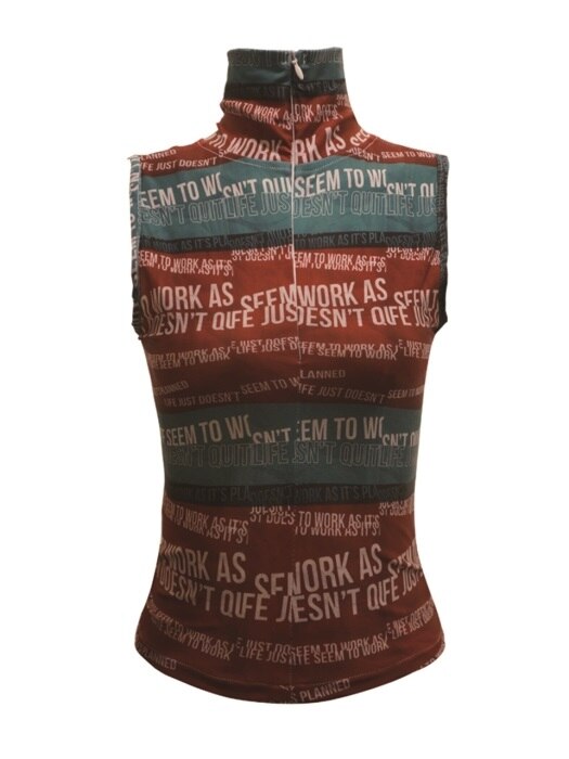 RED PRINT TUETLE NECK SLEEVE-LESS TOP