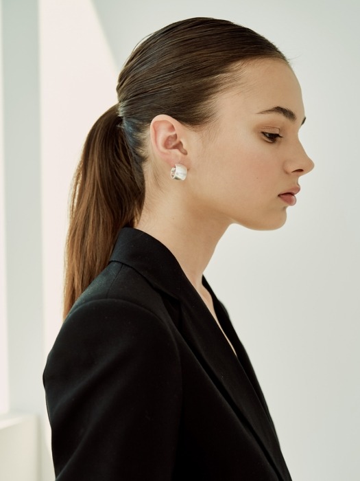 minimal ii 06 earring