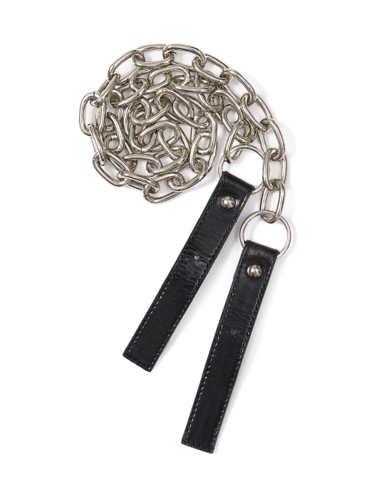 Wrinkle Leather Buckle Chain Strap in Black_VX0AX0700