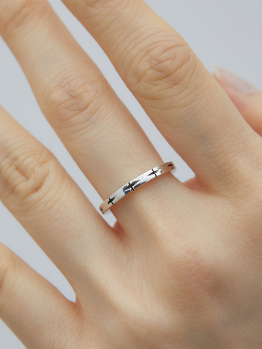 Mini cross ring