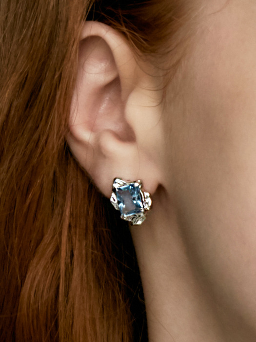 Basic wave earrings (Topaz)