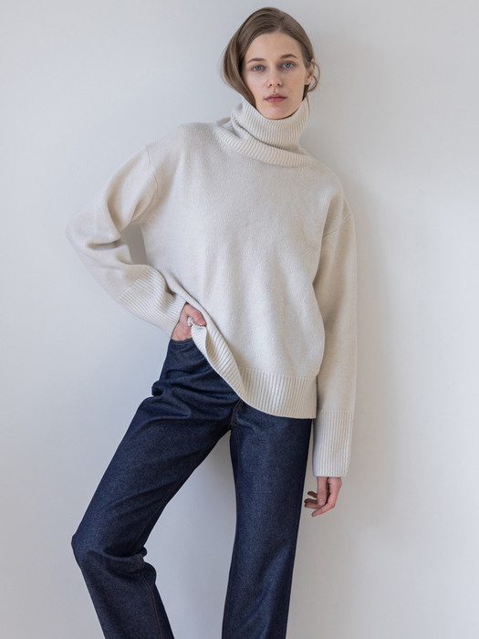 Cashmere Wool Turtleneck Pullover_Ivory