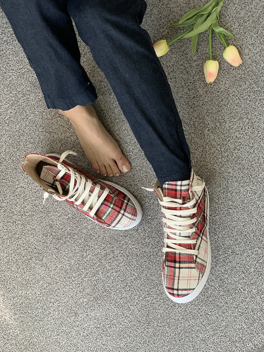 Cheeks Sneakers - Red Check