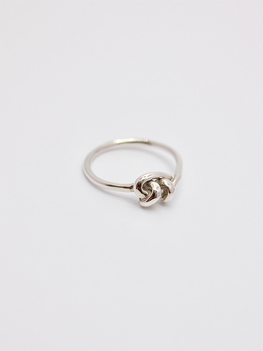 knotted ring #1