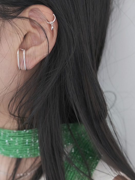 Two line trick earring
