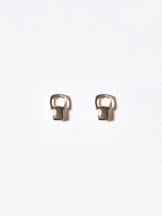 Square Link Mini Stud Earrings