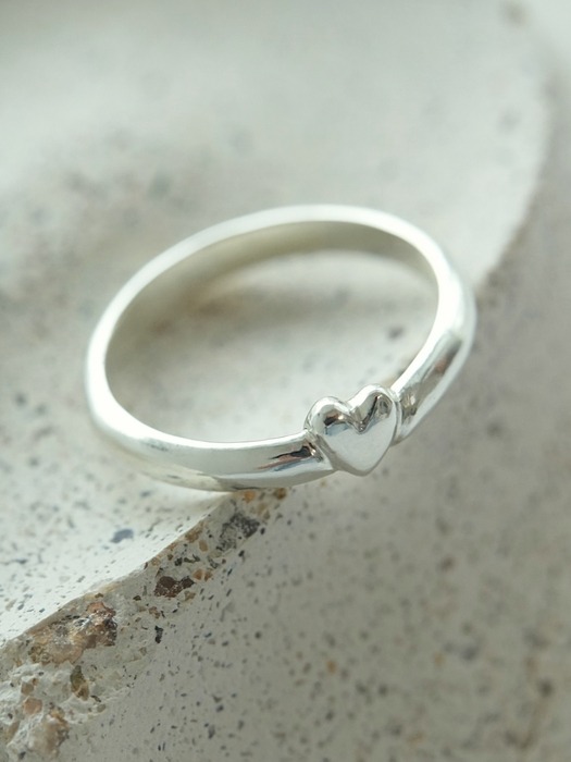 Heart engage ring