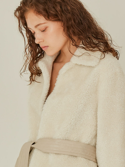HERE SHEARLING JACKET (IVORY)