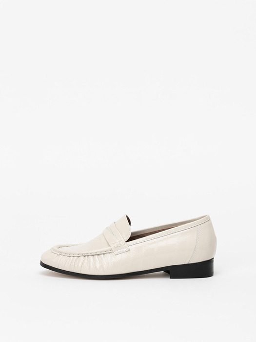 Solene Soft Loafers in IVORY RIPPLE