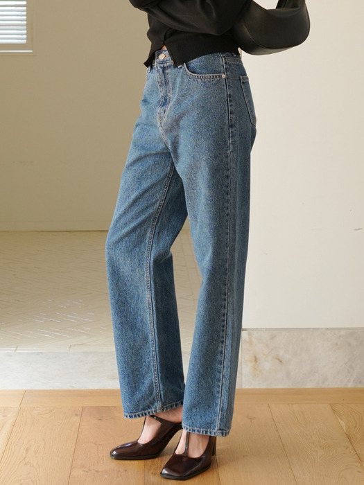 STRAIGHT DENIM PANTS / MID BLUE