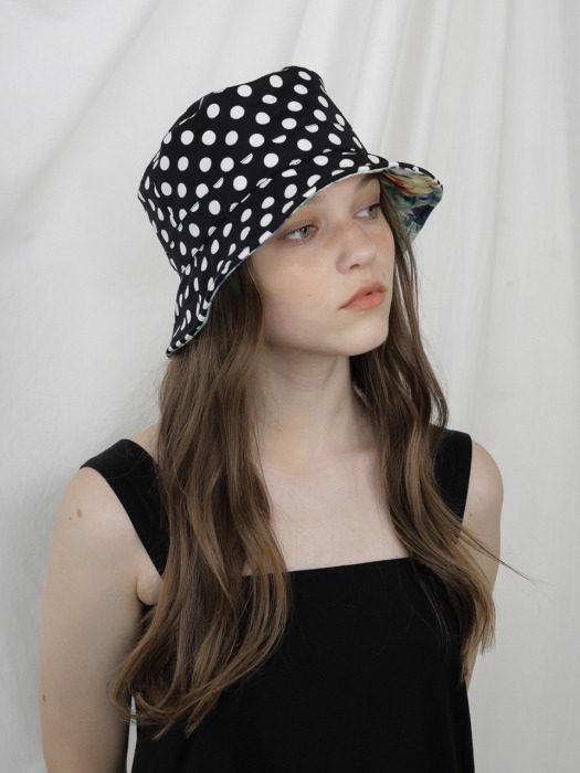 Reversible short bucket hat - Polka dot