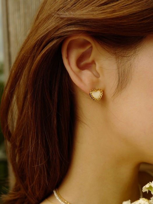 mini stone heart earring