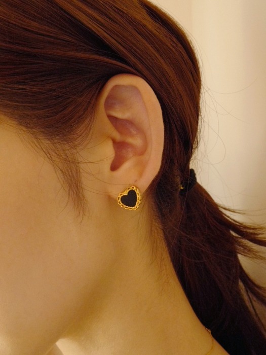 mini stone heart earring
