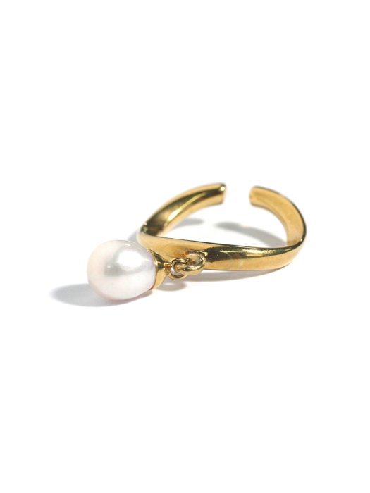 CL058 Pearl drop Ring