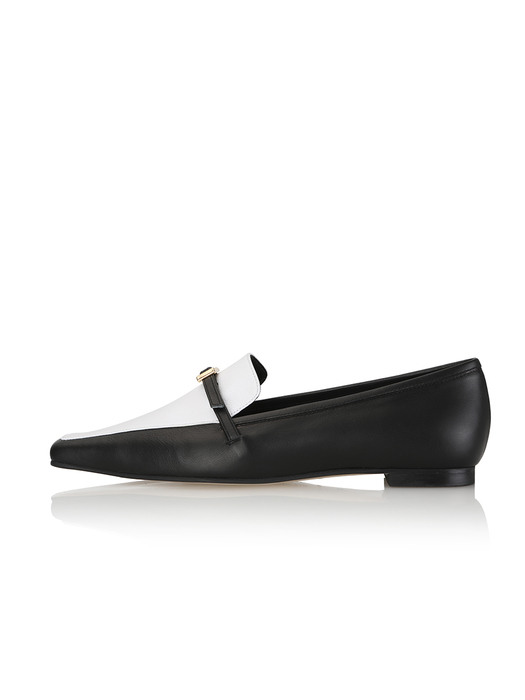 Amelie Loafers / F092 Black+White