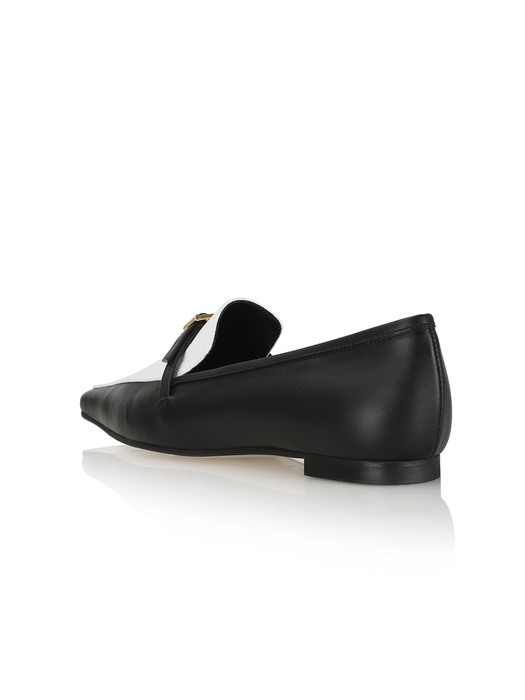 Amelie Loafers / F092 Black+White