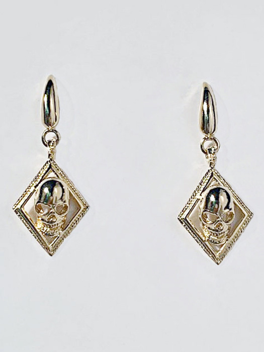 a flowing life earring
