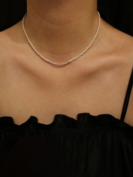 swarvoski pearl bar necklace