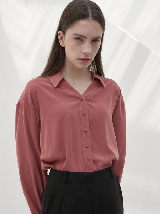 iuw818 V neck open blouse (deep pink)