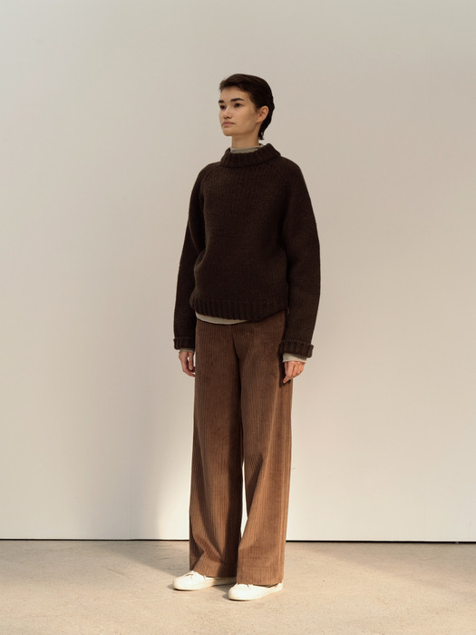 corduroy pants (brown)