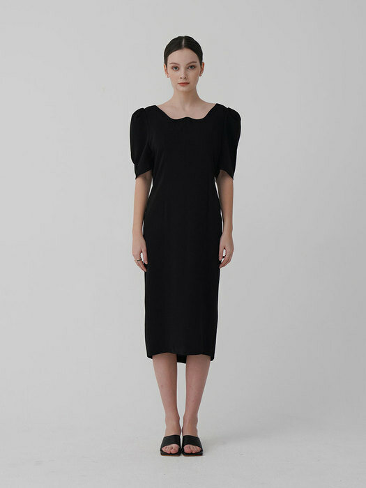 Wave Neck Dress_Black