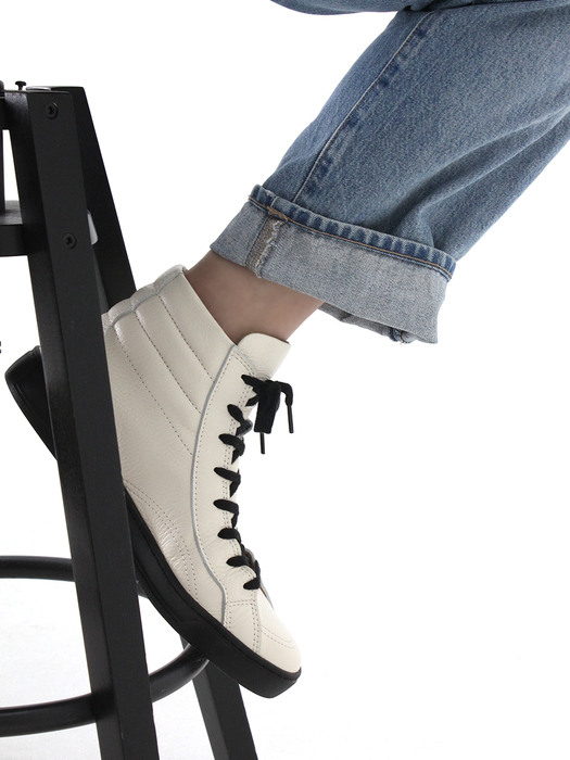 DEF003 Leather Sneakers high top Ivory