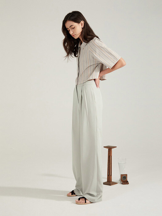 Q_TWO TUCK WIDE PANTS_Grey