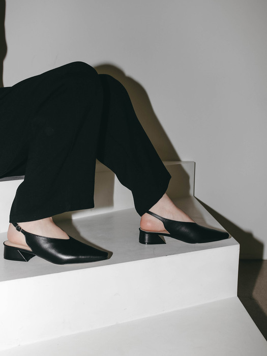 The Classic Sling backs - Black