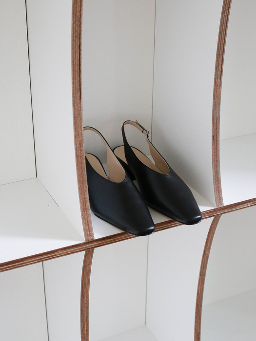 The Classic Sling backs - Black