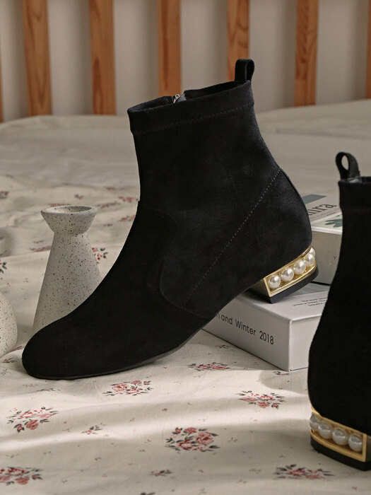 1405 Evalin Pearl Ankle Boots