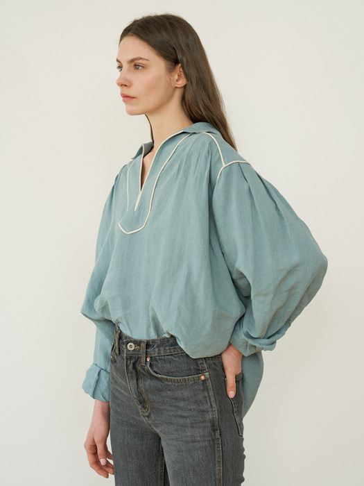 Over volume blouse (Mint blue)